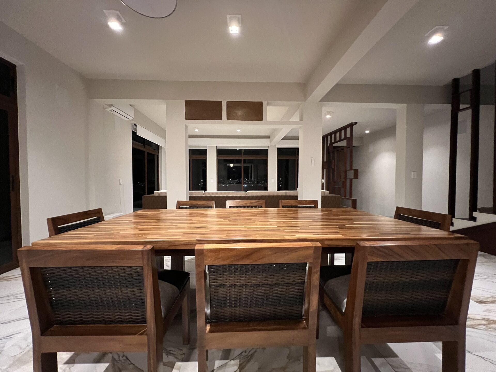 Comedor amplio para 8 personas en Casa Boutique Vista Lago Tequesquitengo